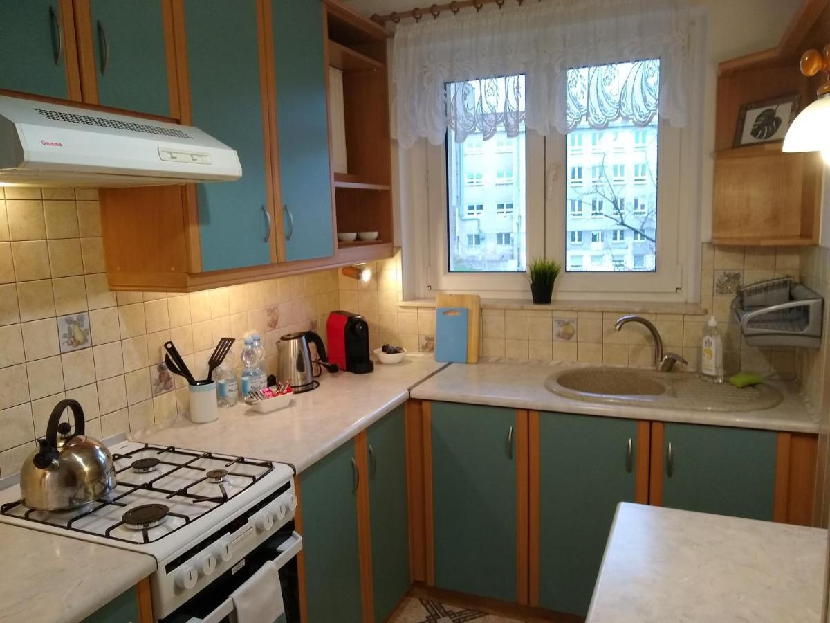 Regina Apartment *
